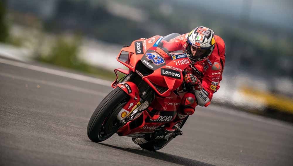 Tim Ducati, Jack Miller melintasi garis finis pada Grand Prix MotoGP di Prancis. Copyright: © Steve Wobser/Getty Images