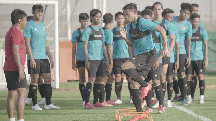 Salah satu suasana latihan Timnas Indonesia di Dubai, Uni Emirat Arab. Copyright: © Muhammad Irvan/PSSI