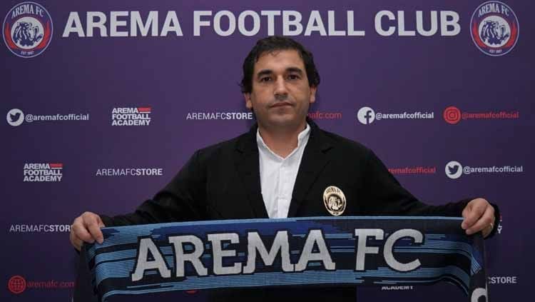 Pelatih asal Portugal, Eduardo Almeida resmi diperkenalkan Arema FC menatap kompetisi Liga 1 2021 Copyright: © Media Officer Arema