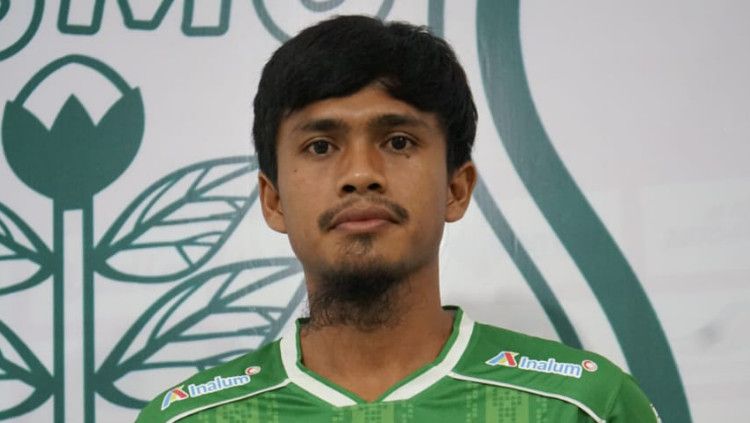 Wiganda Pradika saat resmi diperkenalkan PSMS Medan untuk musim 2021. Copyright: © Media Officer PSMS