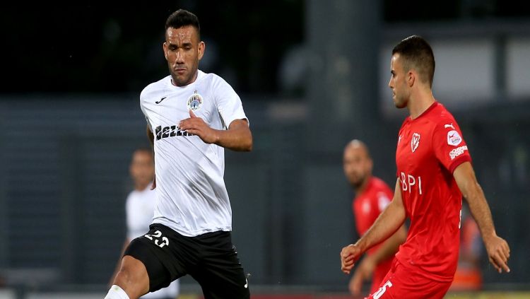 Jose Wilkson (Kiri), Calon Striker Baru Persebaya Copyright: © Harry Langer/DeFodi Images via Getty Images