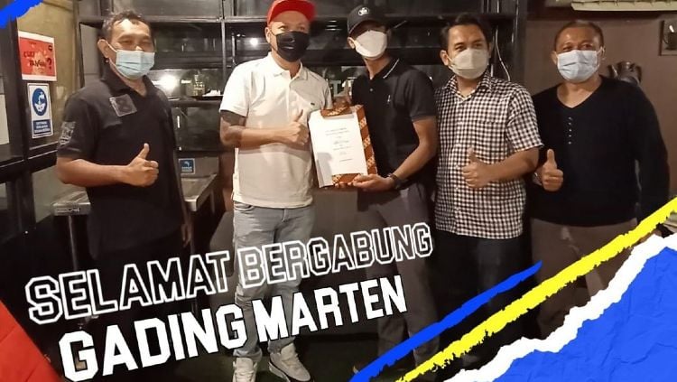 Klub Liga 3, Persikota Tangerang secara resmi menjalin kerja sama dengan salah satu presenter kondang, Gading Marten. Copyright: © instagram.com/persikotafc1994
