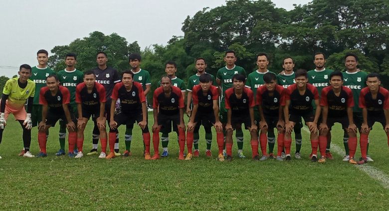 PSMS Medan melakukan laga uji coba dengan tim amatir Liga 3 Sumut, YOB Belawan, Kamis (10/06/21) petang. Copyright: © Media Officer PSMS