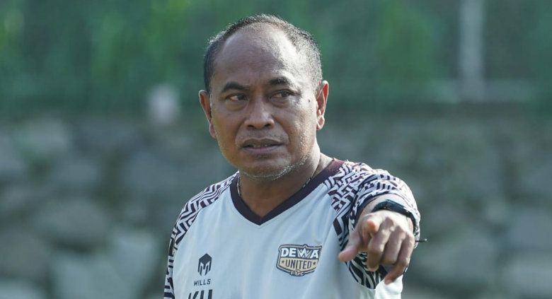 Klub promosi Liga 1 musim depan, Dewa United FC belakangan dikaitkan dengan dua pelatih berlisensi AFC Pro, Nil Maizar dan Seto Nurdiyantoro. Copyright: © Dewa United