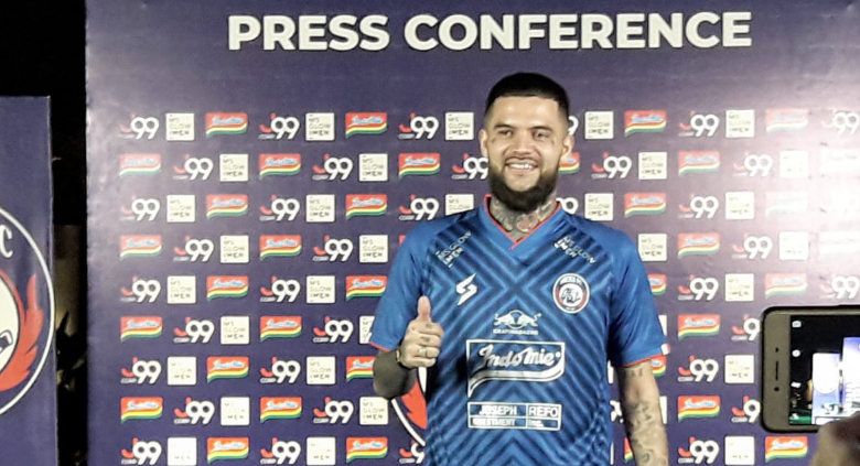 Bek Arema FC, Diego Michiels. Copyright: © Ian Setiawan/INDOSPORT