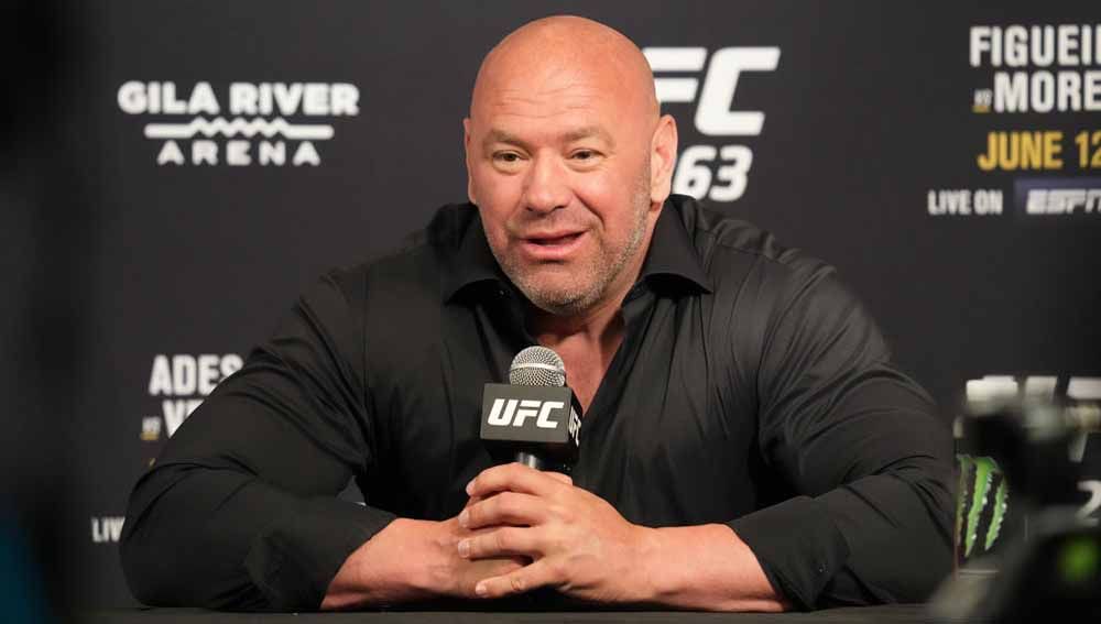 Presiden Ultimate Fighting Championship (UFC), Dana White, kepergok memukul istrinya di malam tahun baru 2023. Copyright: © Louis Grasse/PxImages/Icon Sportswire via Getty Images