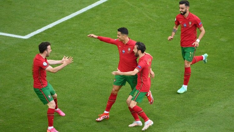 Cristiano Ronaldo saat bermain untuk Timnas Portugal. Foto: Matthias Hangst/Getty Images. Copyright: © Matthias Hangst/Getty Images