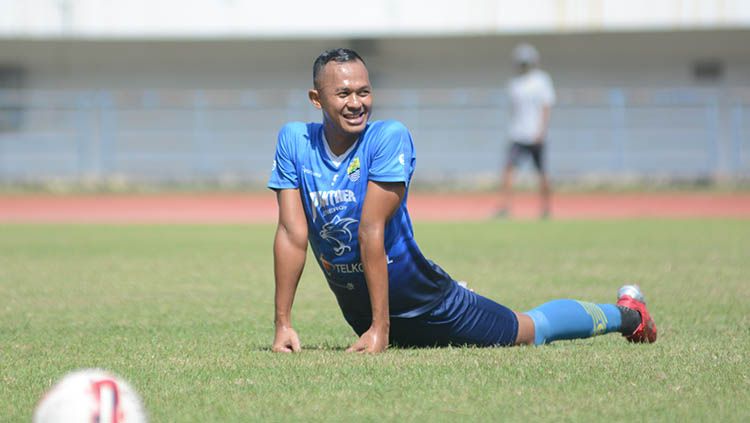 Sansan Fauzi mengaku siap untuk menampilkan permainan terbaiknya, jika mendapat kesempatan bermain pada pertandingan uji coba Persib Bandung menghadapi Sriwijaya FC, Rabu (23/06/21).
 Copyright: © Media Officer Persib Bandung