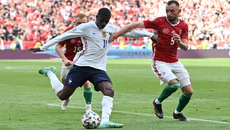 Langkah Prancis di ajang Euro 2020 belum juga usai, namun salah satu pemain bintangnya, Ousmane Dembele, harus dicoret dan pulang kampung duluan. Copyright: © Tibor Illyes - Pool/Getty Images