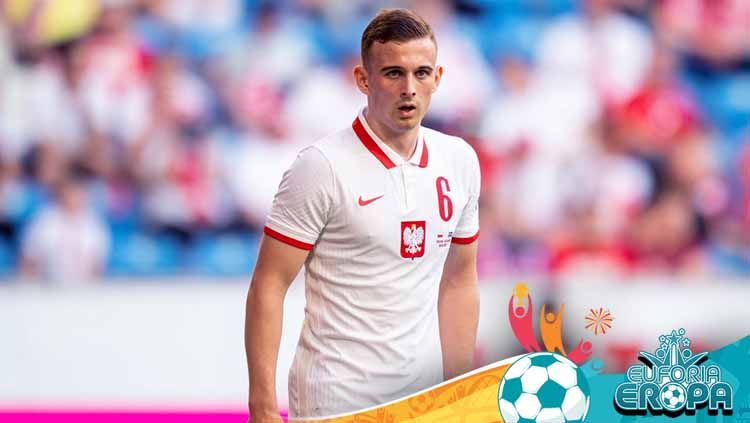 Sukses jadi pemain termuda di Euro Kacper Kozlowski kini jadi rebutan Juventus dan Manchester United. Berikut 3 fakta tentang wonderkid Polandia ini. Copyright: © Mateusz Slodkowski/DeFodi Images via Getty Images