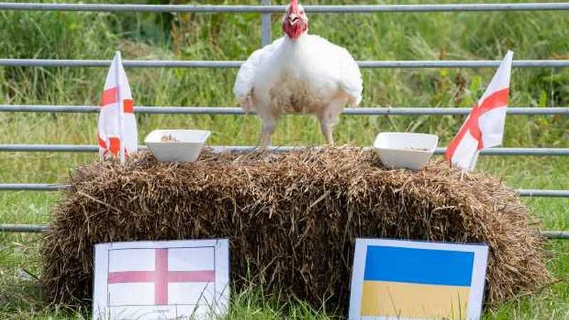 Ayam Kiev Copyright: &copy; Richard Rayner/The Sun