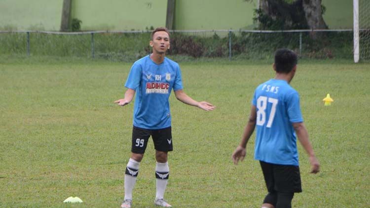 Pemain PSMS Medan, Rachmad Hidayat. Copyright: © Aldi Aulia Anwar/INDOSPORT