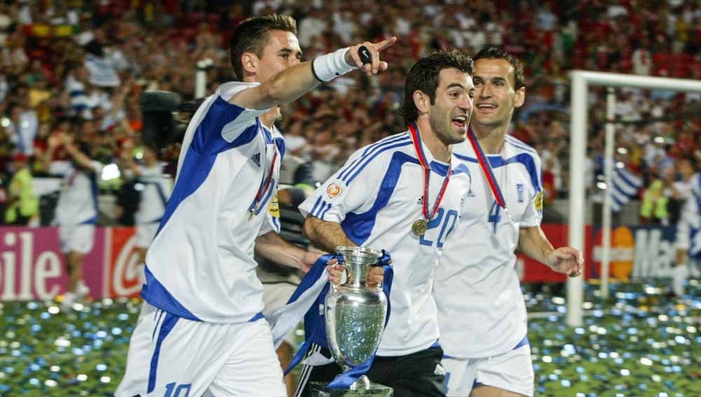Timnas Yunani saat Juara Euro pada tahun 2004. Copyright: © Eric Renard/Onze/Icon Sport/gettyimages