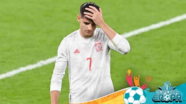 Alvaro Morata gagal menjebol gawang Italia di adu penalti pada semifinal Euro 2020. Rupanya, saat itu penyerang andalan Spanyol itu tengah mengalami cedera. Copyright: © Facundo Arrizabalaga - Pool/Getty Images