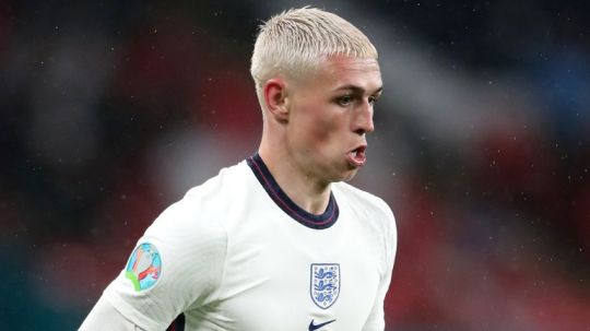 Phil Foden, gelandang serang Timnas Inggris di Euro 2020. Copyright: © Sky Sports