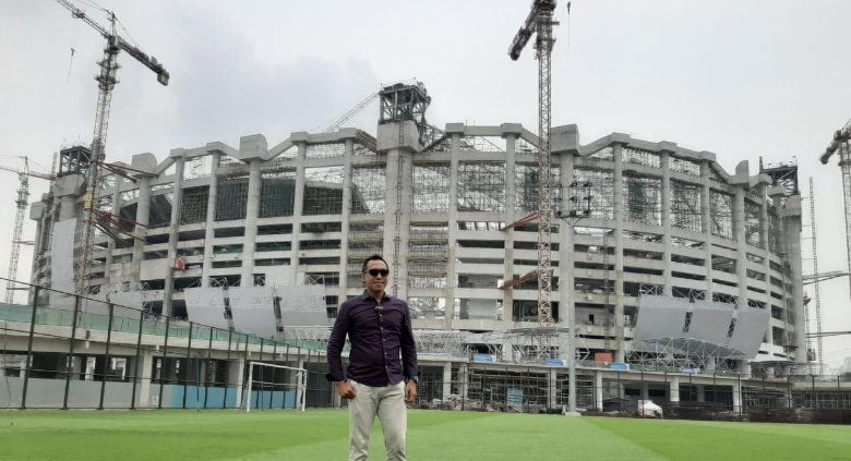 Jakpro menjalin kerjasama dengan PSSI terkait penggunaan Jakarta International Stadium (JIS) sebagai tempat berlatih Timnas Indonesia. Copyright: © Dok. Pribadi JIS