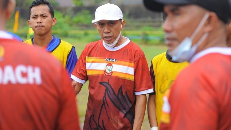 Pelatih Tim Askot PSSI Makassar, Sofyan Haeruddin. Copyright: © Media Askot PSSI Makassar