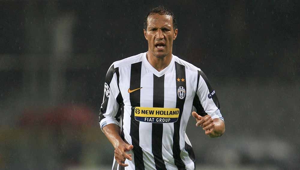 Jonathan Zebina saat berseragam Juventus. Copyright: © Adam Davy - PA Images via Getty Images