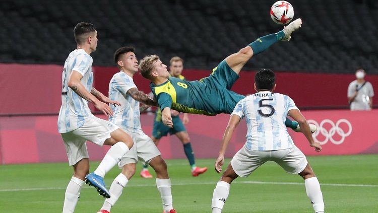 Pertandingan sepak bola Olimpiade 2020 antara Argentina vs Australia, 22 Juli 2021. Copyright: © Socceroos
