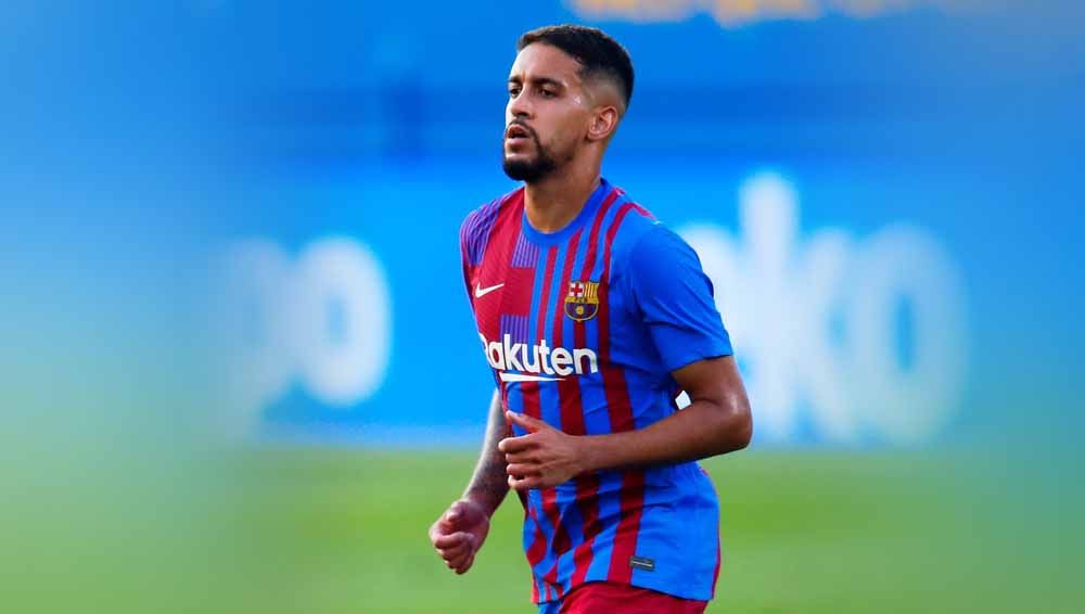 Gelandang asal Brasil, Matheus Fernandes, secara terbuka mengakui jika Barcelona telah memperlakukannya dengan semena-mena. Copyright: © Eric Alonso/Getty Images