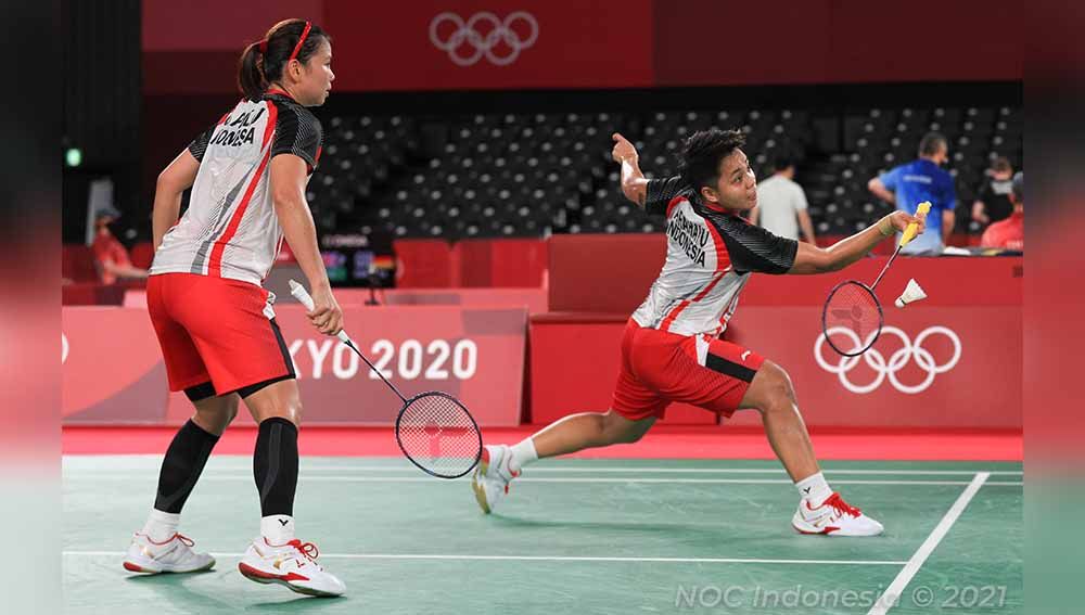 Greysia Polii dan Apriyani Rahayu, ganda puteri Indonesia yang melelang sepatu olimpiade mereka untuk sebuah konser amal Copyright: © NOC Indonesia