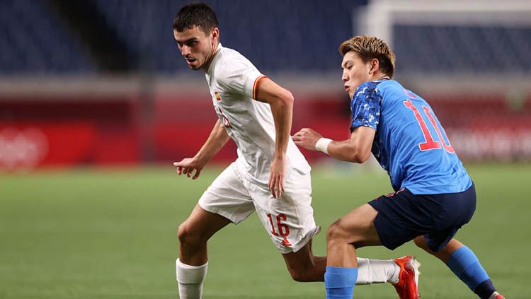 Aksi Pedri di laga Jepang vs Spanyol pada semifinal Olimpiade Tokyo 2020. Copyright: © Francois Nel/Getty Images