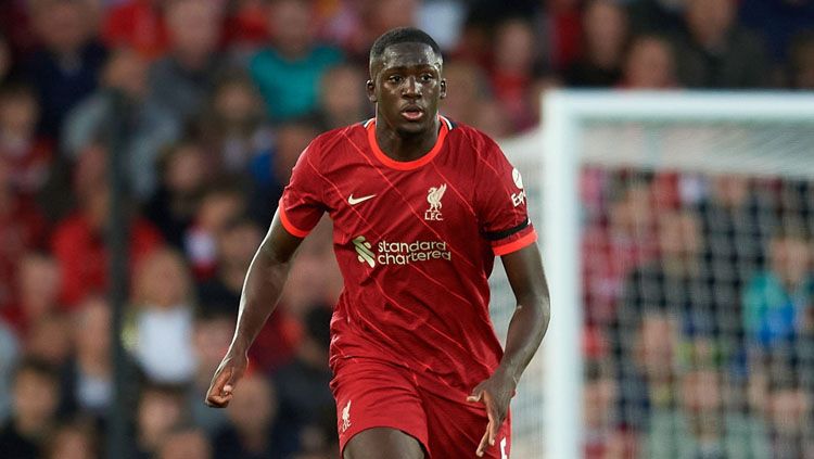 Ibrahima Konate blak-blakan berkomentar ingin gabung Paris Saint-Germain dan meninggalkan klub Liga Inggris (Premier League), Liverpool, di bursa transfer. Copyright: © Jose Breton/Pics Action/NurPhoto via Getty Images