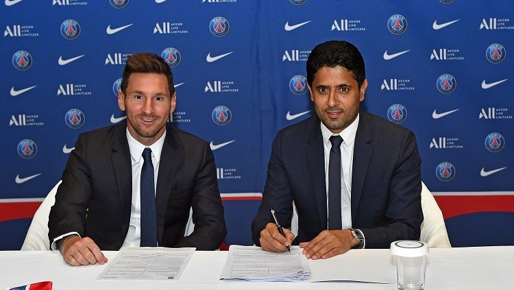 Lionel Messi dan Nasser Al-Khelaifi. Copyright: © Aurelien Meunier - PSG/PSG via Getty Images