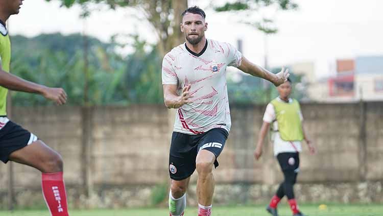 Persija Jakarta kembali menggelar latihan sebagai persiapan Liga 1 di POR Sawangan, Depok, Jawa Barat, Sabtu (14/08/21). Copyright: © Khairul Imam/Persija