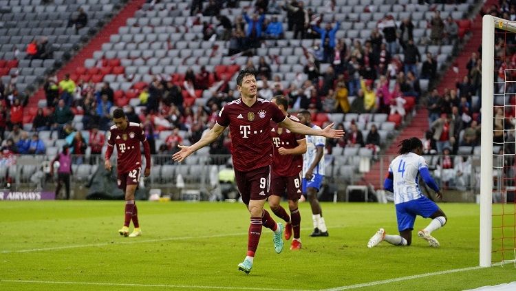 Bayern Munchen sukses menang besar atas tamunya, Hertha Berlin, pada laga lanjutan pekan ketiga Bundesliga Jerman Copyright: © @FCBayern