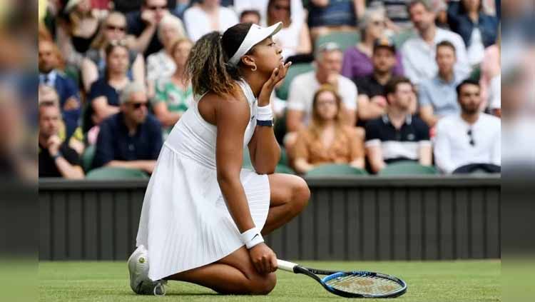 Mantan petenis ranking 1 dunia, Naomi Osaka, mundur dari Wimbledon 2022. Copyright: © REUTERS/Tony O'Brien/pras.