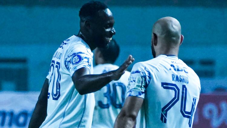Hasil pertandingan Liga 1 Persita vs Persib Copyright: © twitter.com/persib