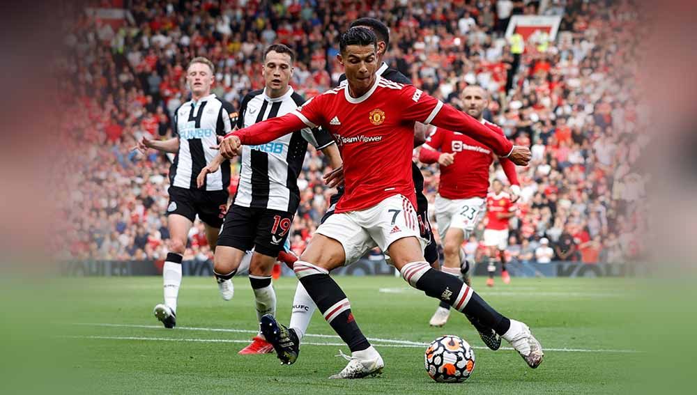 Pemain Manchester United Cristiano Ronaldo pad pertandingan Liga Premier antara Manchester United dan Newcastle United. Copyright: © REUTERS/Phil Noble EDITORIAL USE ONLY