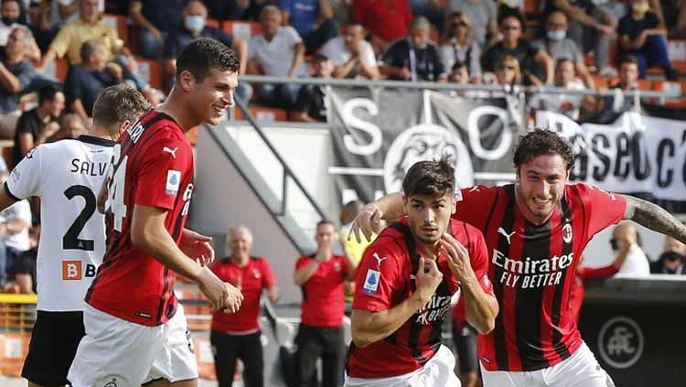 AC Milan berhasil menyamai rekor yang berusia nyaris satu abad silam usai menang atas Torino di pekan ke-10 Liga Italia 2021/22. Copyright: © Gabriele Maltinti/Getty Images
