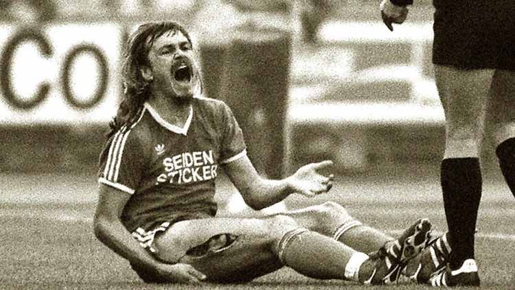 Ewald Lienen saat berseragam Arminia Bielfeld Copyright: © ndr.de