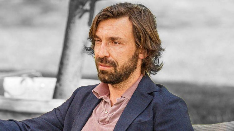 Nampaknya Andrea Pirlo tak membutuhkan waktu lama untuk menganggur, karena sang agen, Tullio Tinti membeberkan peluang Pirlo bakal menjadi pelatih Barcelona. Copyright: © cdn.vox-cdn.com