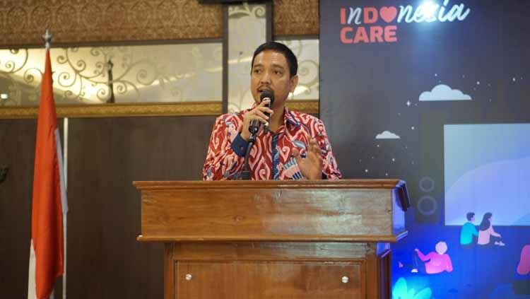 Anggota DPR RI, Yoyok Sukawi merespons keluhan suporter PSM Makassar. Copyright: © Alvin Syaptia Pratama/INDOSPORT