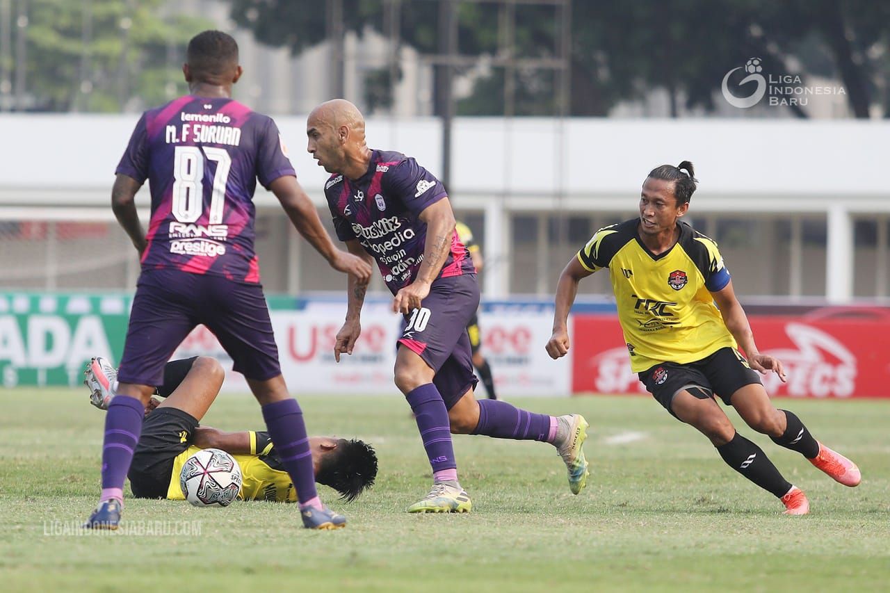 Rans Cilegon FC bersiap melakoni laga keempat grup B Liga 2 2021 melawan Badak Lampung, Selasa (19/10/21). Copyright: © PT LIB