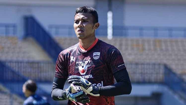 Teja Paku Alam kiper Persib Bandung Copyright: © persib.co.id