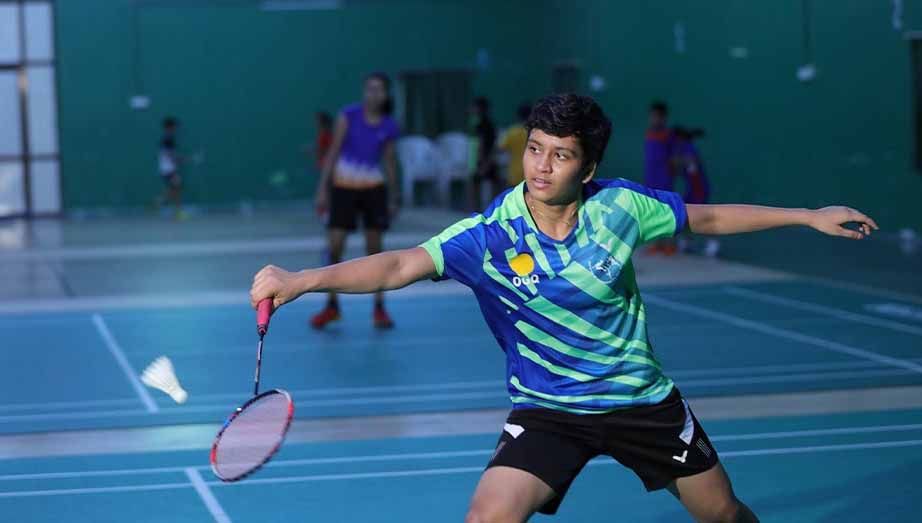 Berkat jasa pelatih asal Indonesia, Edwin Iriawan, Tasnim Mir berhasil menjadi tunggal putri India pertama yang menduduki ranking 1 dunia junior bulutangkis. Copyright: © thebridge.in