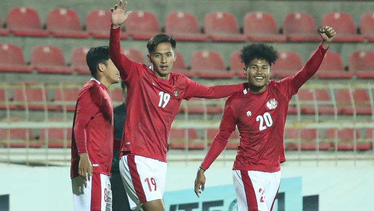 Selebrasi Bagus Kahfi bersama Timnas Indonesia Copyright: © twitter.com/PSSI/
