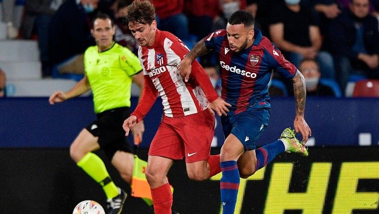 Antoine Griezmann di laga Levante vs Atletico Madrid (29/10/21). Copyright: © REUTERS/Pablo Morano