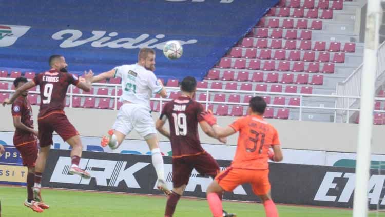 Borneo FC kalah 1-2 dari PSS Sleman pada pekan kesepuluh Liga 1 2021-202 di Stadion Manahan Solo, Senin (01/11/21). Copyright: © Ronald Seger Prabowo/INDOSPORT