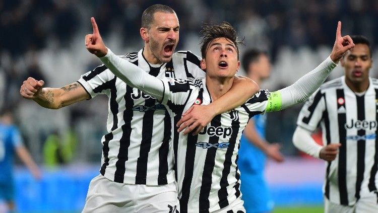 Kontrak Paulo Dybala di Juventus belum jelas. Copyright: © REUTERS/Massimo Pinca