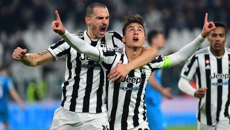 Manajer baru Manchester United, Erik ten Hag, mendesak agar klubnya mempercepat proses transfer Paulo Dybala, yang akan meninggalkan Juventus pada musim panas. Foto: REUTERS/Massimo Pinca. Copyright: © REUTERS/Massimo Pinca