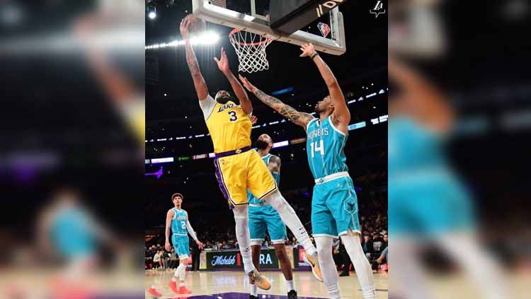 Situasi pertandingan Los Angeles Lakers melawan Charlotte Hornets Copyright: © lakers