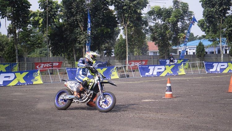 Kejuaraan Motocross Nasional. Copyright: © JPX