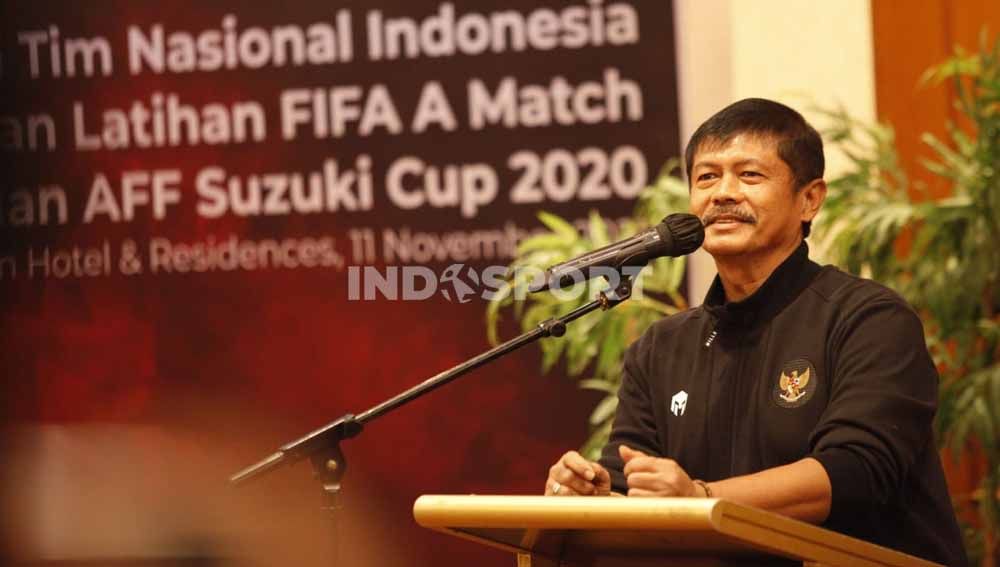 Indra Sjafri dalam acara pelepasan Timnas Indonesia Senior untuk pemusatan latihan (TC) ke Turki sekaligus Piala AFF 2020 di Hotel Sultan, Jakarta,  Kamis (11/11/21). Copyright: © Herry Ibrahim/INDOSPORT