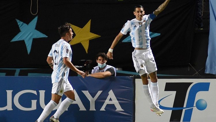 Selebrasi Angel Di Maria dalam pertandingan Kualifikasi Piala Dunia 2022 antara Uruguay vs Argentina. Copyright: © Seleccion Argentina