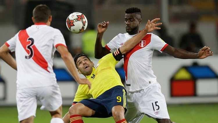 Situasi pertandingan Peru vs Kolombia 10 Oktober 2017 Copyright: © AP